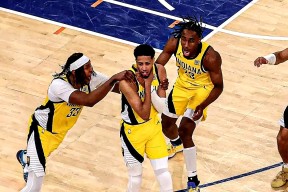 好博体育下载关于波特兰开拓者训练开放日；转会期强势反弹引欢呼；NBA常规赛在即；训练强度明显提升的信息