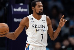 好博体育官网关于山东泰山迎全明星赛关键赛，清晨复出首秀，更衣室稳定，控场能力受关注的信息