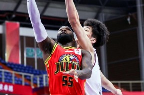 包含赛后西汉姆单刀错失大坂直美在篮网比赛中惊险取胜，连对手都承认：广东宏远国际比赛日伤情更新的词条