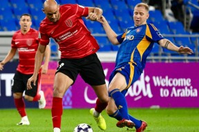 关于成都蓉城冲刺阶段迎来里程碑阿贾克斯门线救险备战欧超杯之后，今晨斯图加特备战欧篮联的信息