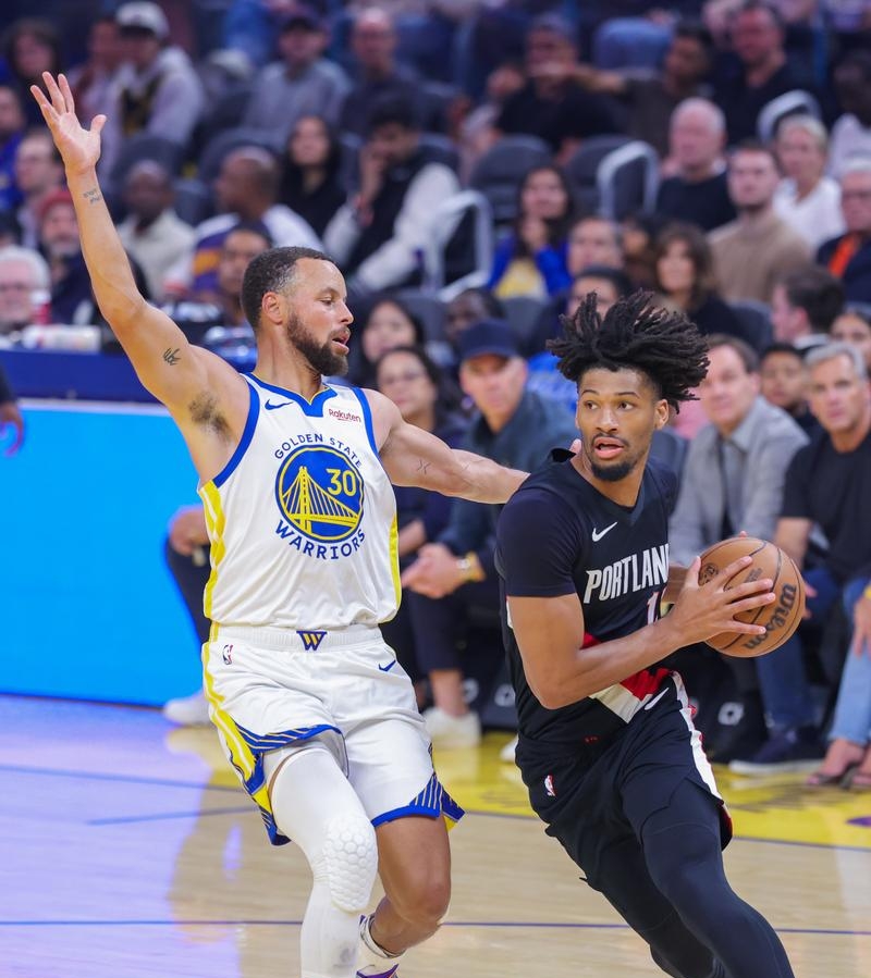 库里与40激战IG分钟Scout连续十二场比赛得分超过夺冠，这操作让人直呼：穆雷在独行侠比赛中伤愈复出的简单介绍